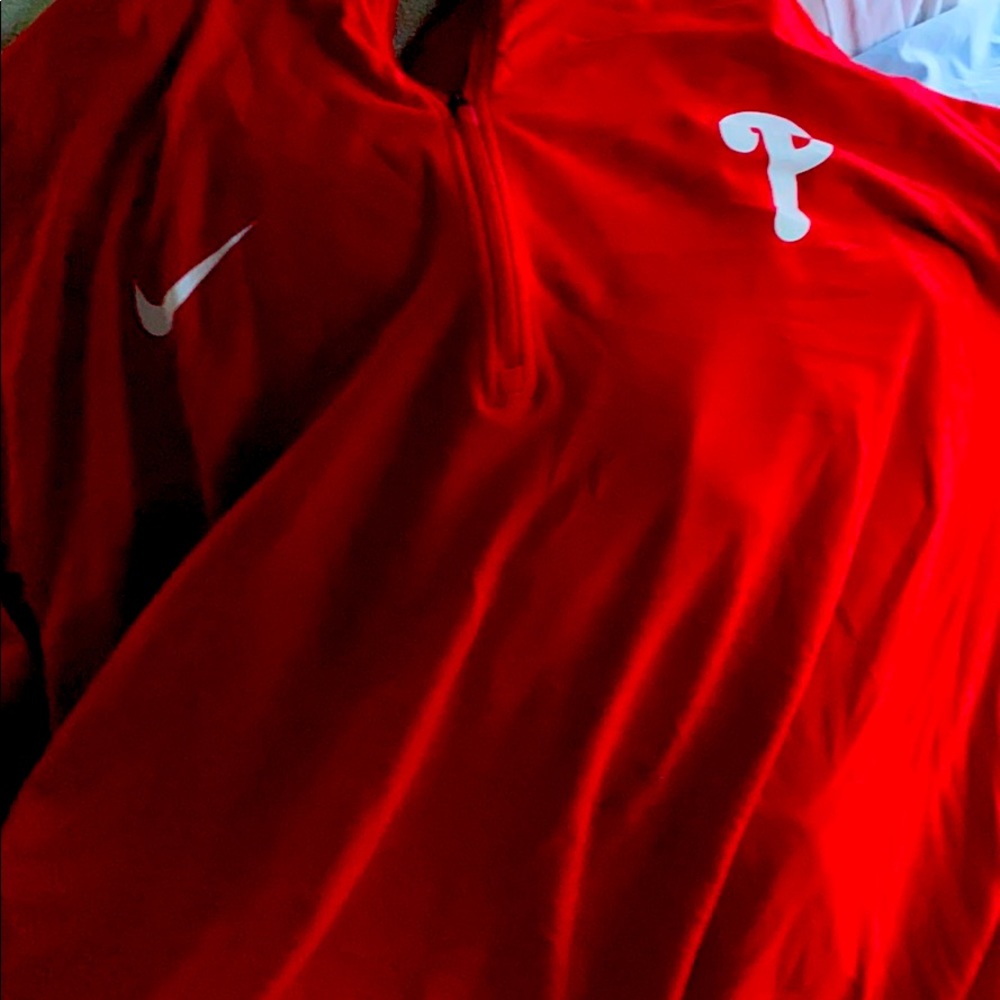 Nike Philadelphia Phillies top